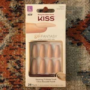 Kiss gel fantasy nails